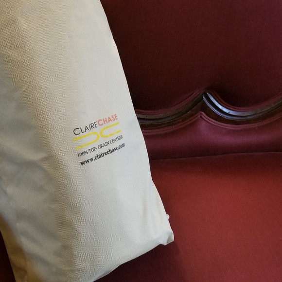 Claire Chase Rounded Duffel Weekender - Picture 5 of 7